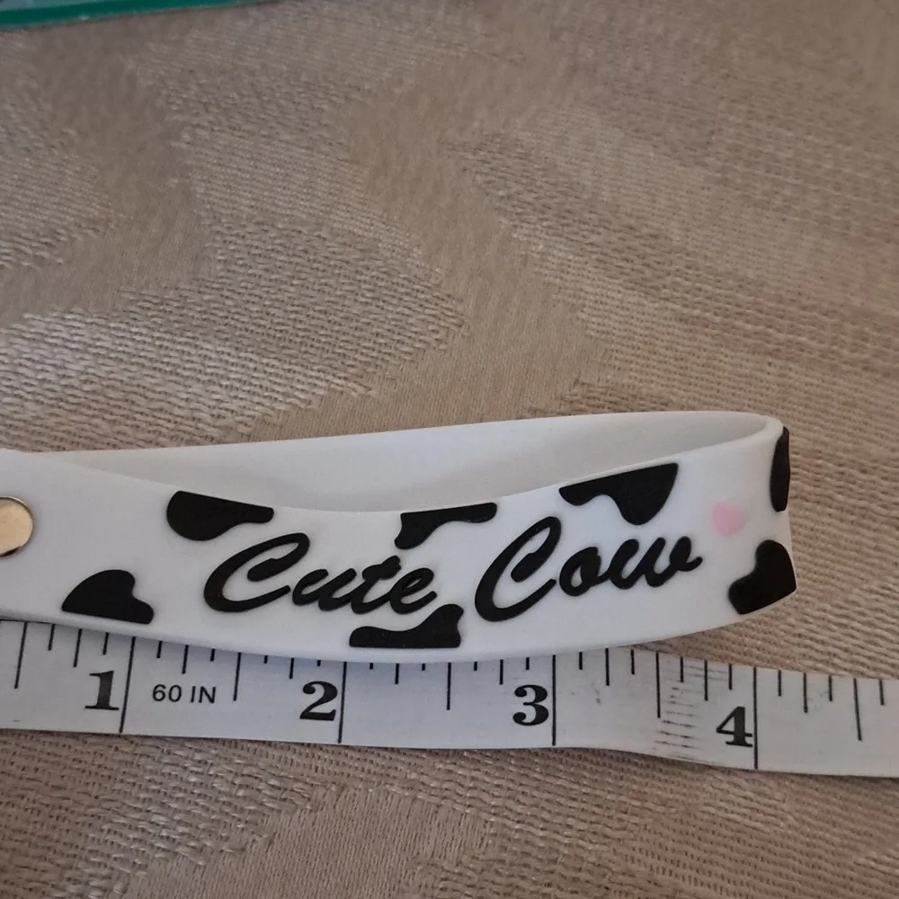 🛍Cute Cow keychain/ BUNDLE ONLY 2or more items - Picture 6 of 7